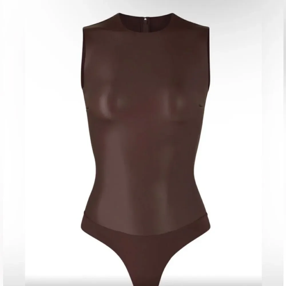 NWT SKIMS Faux Leather Crew Neck Bodysuit In Cocoa Brown Bodysuit
